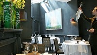 Restoran tersembunyi yang memiliki masakan Inggris klasik bernama Laucenton Place. Ada satu hidangan kesukaan Putri Diana yang dinamakan Souffle Diana. (Getty Images)