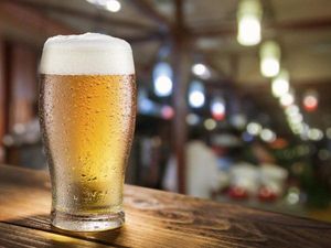 Berhenti Minum Alkohol, Wanita Ini Bisa Punya Pinggang Ramping
