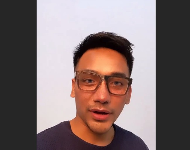 Inilah penampilan terbaru makeup artist Bubah Alfian setelah melakukan operasi plastik hidung. Tampak hidung Bubah  lebih mancung.  Foto: dok. Instagram