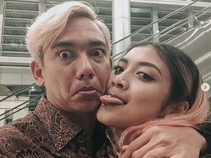 Pengumuman! Adipati Dolken dan Canti Tachril Menikah 18 Desember 2020