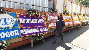 Deretan Karangan Bunga untuk Habib Rizieq di RS UMMI Bogor