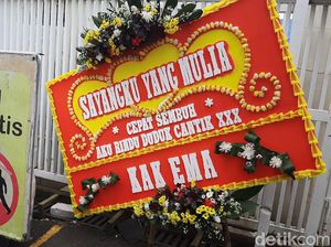 Misteri Karangan Bunga KAK EMA di RS UMMI Tempat Habib Rizieq Dirawat