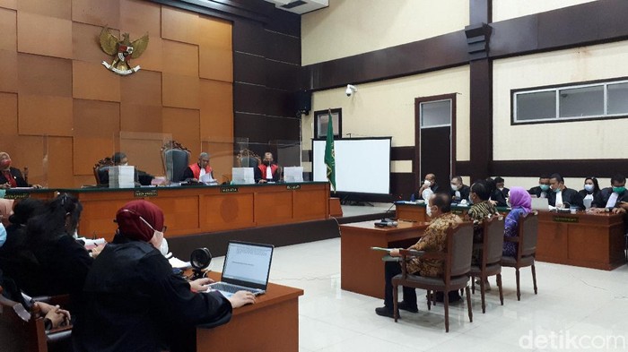 Djoko Tjandra menjadi saksi silang dalam kasus surat jalan palsu