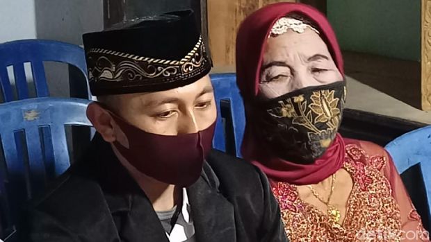 duda nikahi nenek