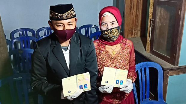 duda nikahi nenek