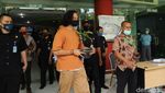 Foto-foto Dwi Sasono Bebas dari RSKO Cibubur