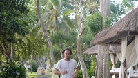 Dwi Sasono akhirnya meninggalkan Rumah Sakit Ketergantungan Obat (RSKO) di Cibubur, Jakarta Timur usai jalani rehabilitasi atas kasus penyalahgunaan narkotika jenis ganja. Ia telah menjalaninya selama 6 bulan. Foto: Instagram dwisasono