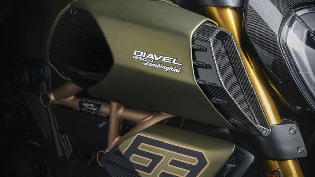 Edisi khusus Ducati Diavel yang terinspirasi desain Lamborghini Sian
