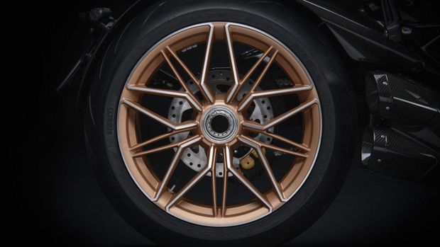 Edisi khusus Ducati Diavel yang terinspirasi desain Lamborghini Sian