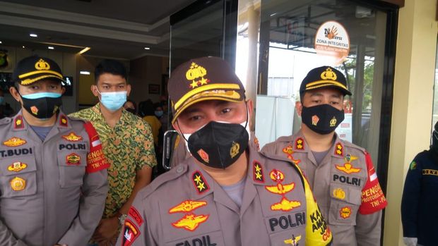 Foto: Kapolda Metro Cek Command Center Polres Pelabuhan Tanjung Priok (Dok. istimewa)