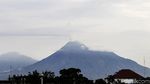 Gunung Merapi Semburkan Asap Sulfatara