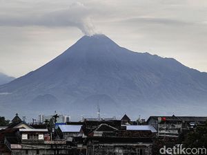 Kegempaan Merapi November 2-5 Kali Lebih Tinggi Dibanding Oktober