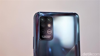 Kamera utamanya berukuran 64 MP, ditemani lensa makro 2 MP, lensa depth 2 MP dan kamera 2 MP. Foto: Adi Fida Rahman/detikINET
