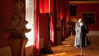 Galeri raja ini terlihat hampir persis pada masa Raja George 1 pada tahun 1975. Kabas-kanvas menampikan pemandangan dari kehidupan Ulysses. (Kensington Palace)