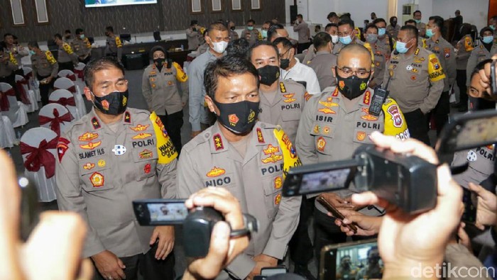Kapolda Jatim Siapkan Personil Gabungan Siap Wujudkan Aman, damai, sejuk dan Patuh Protokol Kesehatan