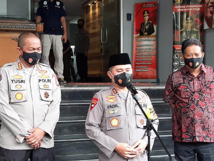 Kapolda Metro Irjen Fadil Imran jelaskan kasus kerumunan acara Habib Rizieq.