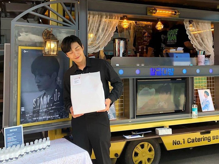 Kirimi Coffee Truck, Wujud Cinta Fans Korea untuk Semangati Idolanya Kirimi Coffee Truck, Wujud Cinta Fans Korea untuk Semangati Idolanya