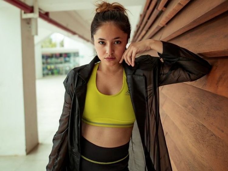 Penampilan Seksi Marshanda Kala Pamer Perut