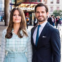 Dilansir People, berbagai laporan menyebutkan jika pasangan yang menikah sejak 2015 tersebut mulai merasakan gejala-gejala flu pada Rabu lalu. Tak lama keduanya langsung melakukan tes COVID-19 dan dinyatakan positif.  Foto: Instagram @prinsparet