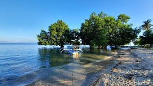 Foto:  Pantai Pasir Putih itu Bernama Paropa Kilo