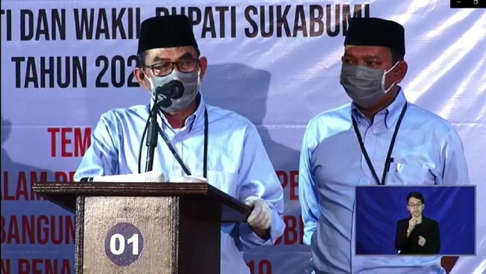 Paslon Adjo-Iman di debat Pilbup Sukabumi.