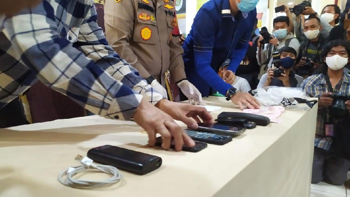Polisi rilis kasus prostitusi artis dan selebgram di Sunter, Jakut.
