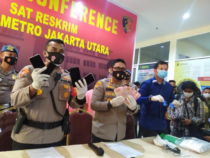 Polisi rilis kasus prostitusi artis dan selebgram di Sunter, Jakut.
