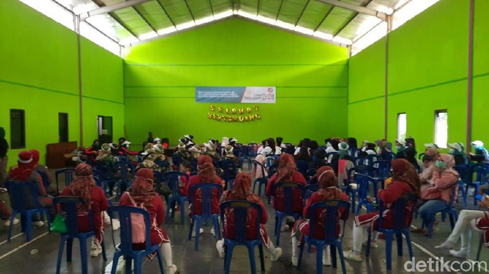 Satgas COVID-19 membubarkan lomba senam zumba di Tasikmalaya