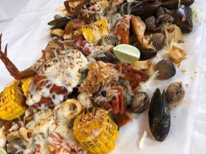 Masak Masak : Seafood Ambyar Topping Keju Leleh yang Enak Dimakan Bareng