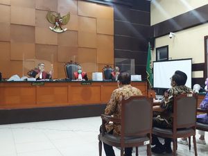 Hakim: Siapa Bohong soal Surat Jalan Djoko Tjandra?
