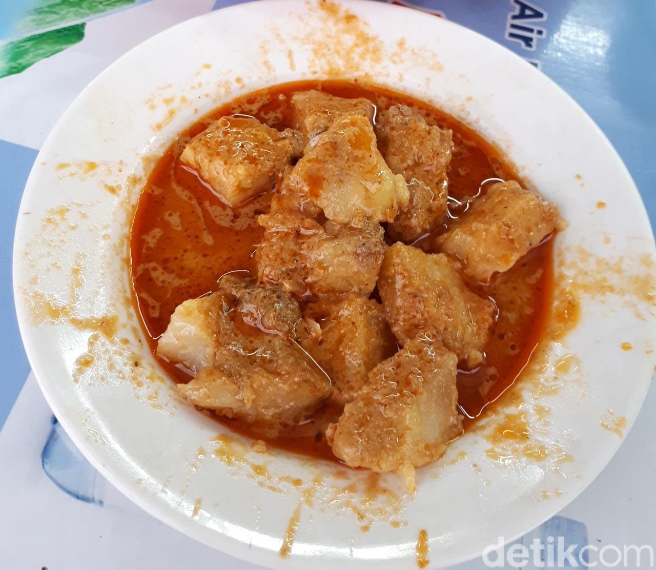 7 Lauk Nasi Kapau yang Jadi Favorit di Kramat Raya, Lamak Bana!