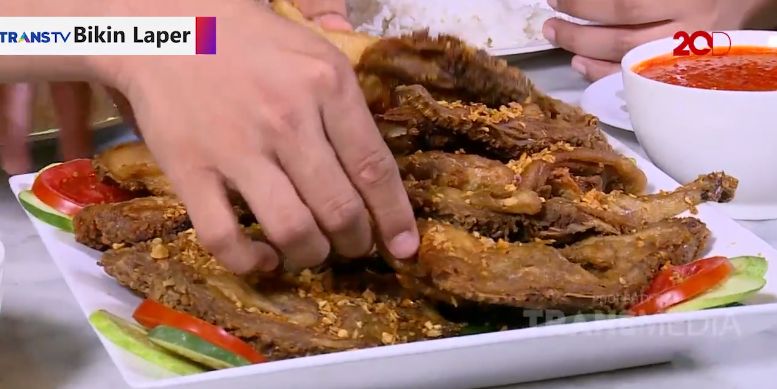 Bikin Laper! Nyicip Bebek Goreng dan Sate Bebek Endolita di Jakarta