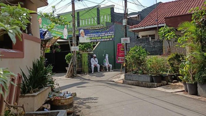 Gang menuju rumah Habib Rizieq Syihab dijaga Laskar FPI