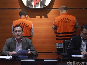 Suap Walkot Cimahi Disamarkan Pembuatan Kuitansi Fiktif Pembayaran Proyek RS