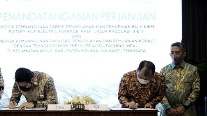 Kolaborasi Pembangunan Industri Smelter di Kolaka Indonesia terus bergerak cepat membangun basis industri strategis di sektor hilirisasi nikel, salah satunya yakni dengan memaksimalkan peran Badan Usaha Milik Negara (BUMN), salah satunya PT Wijaya Karya (Persero) Tbk.