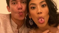 Membina hubungan yang serius, pasangan Adipati Dolken dan Canti Tachril dikabarkan akan segera menikah. Beberapa momen kebersamaan mereka di Instagram kembali menarik perhatian. Foto: Instagram @adipati/@cantitachril