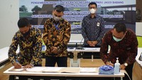 ⁣Kehadiran PLBN Jagoi Babang ini dapat memenuhi kebutuhan masyarakat perbatasan dengan menciptakan embrio pusat-pusat pertumbuhan perekonomian dan kesenian.⁣⁣⁣⁣⁣⁣⁣ Foto: dok. WEGE