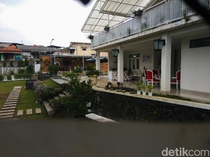 Ini Rumah-Mobil Mewah Wali Kota Cimahi yang Diciduk KPK