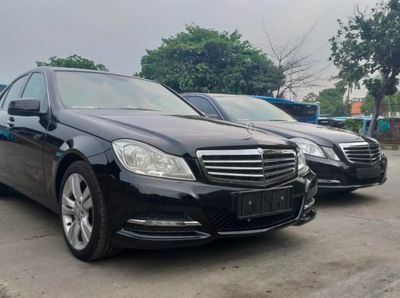 Tampang Mercedes-Benz Seharga Daihatsu Ayla