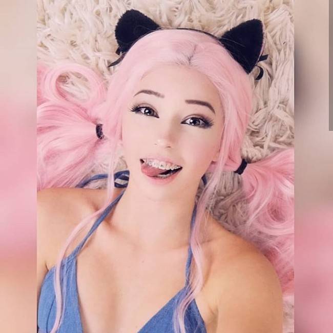 Baru-baru ini wanita asal Inggris itu mengungkapkan bahwa dia berencaba menjual kondom bekas pakai. Belle mengaku akan menjual kondom bekas pakai di platform OnlyFans. Foto: dok. Instagram