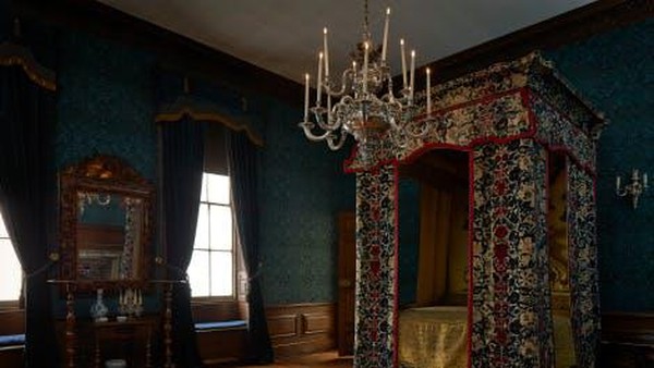 Selain kamar putri victoria, ada pula kamar pribadi milik Queen Marry II. Tempat tidur di kamar diperkirakan dimiliki oleh James Edwart Stuart, putra Raja Jamse II di Istana St James yang lahir pada 1688. (Kensington Palace) Selain kamar putri victoria, ada pula kamar pribadi milik Queen Marry II. Tempat tidur di kamar diperkirakan dimiliki oleh James Edwart Stuart, putra Raja Jamse II di Istana St James yang lahir pada 1688. (Kensington Palace)
