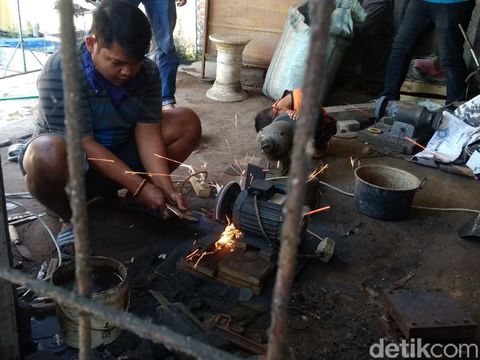 Kompleks makam Empu Tingal di Desa Hadipolo Kecamatan Jekulo, Kudus, Jumat (27/11/2020).