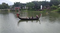 Selain berfoto di gondola, banya spot instagramable dan replika ikon-ikon negara yang bisa kamu temukan di sini lho. (Ismet Selamet/detikcom)