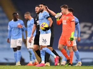 Manchester City Vs Burnley: Mahrez Hat-trick, City Pesta 5-0