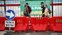 Perlu diketahui keberangkatan ke Pulau Seribu dilakukan tiap hari pada pukul 08.00 WIB.