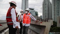 Budi Karya juga mendapat penjelasan terkait progres proyek LRT Jabodebek.