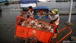 Pelabuhan Kali Adem Kembali Terendam Banjir Rob