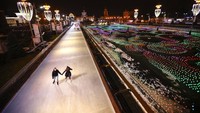 Pameran ini juga menjadi salah satu ruang publik paling populer di ibu kota Rusia.
