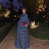 Menurut Page Six, nilai kekayaan keluarga Getty mencapai US$ 5 miliar atau sekitar Rp 70 triliun. Merupakan keturunan langsung dari J. Paul Getty, bukan tidak mungkin Ivy akan mendapat bagian dari warisan tersebut. Foto: Instagram/@ivygetty