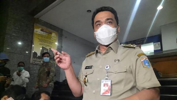 Wagub DKI Jakarta Ahmad Riza Patria terkonfrimasi positif COVID-19. (Yogi Ernes/detikcom)